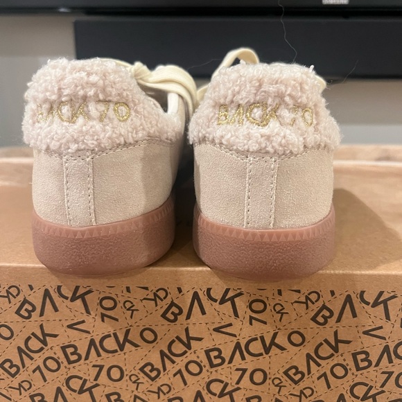 Back 70 Women's Cream Sneakers - Picture 4 of 8